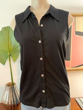 Goldie Black Sleeveless Button-Down Shirt